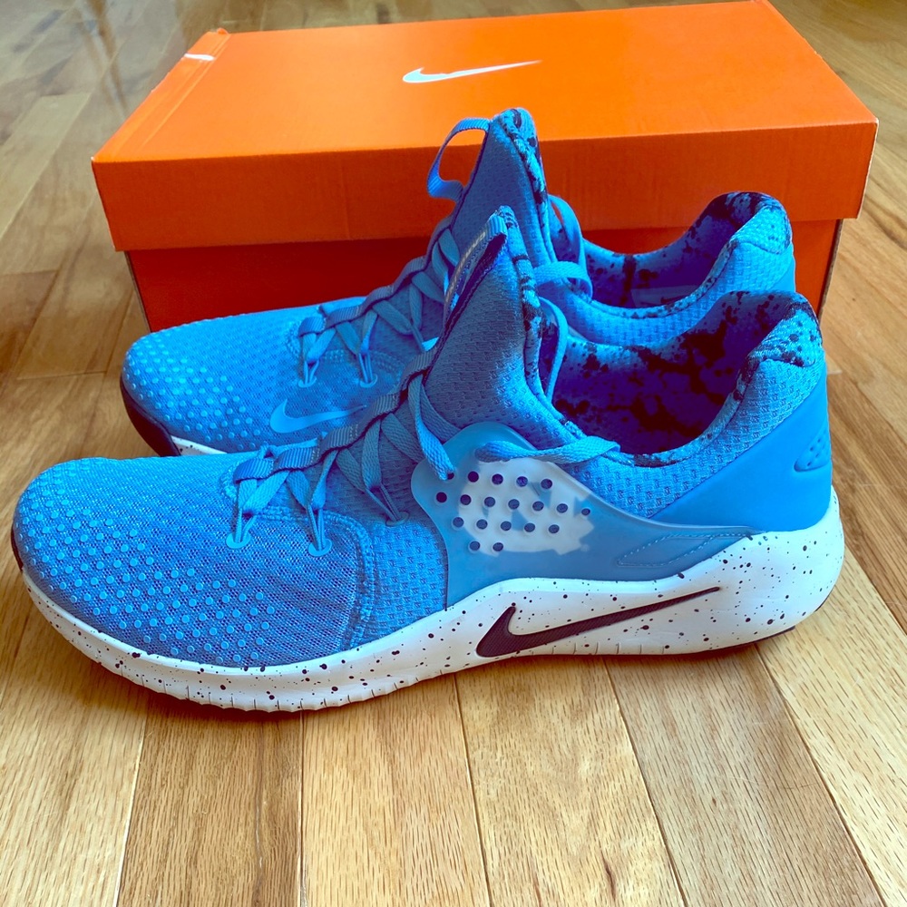 Nike free Trainer 8 North Carolina Tarheels